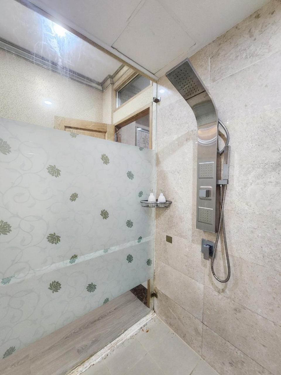 F F House Homestay โฮจิมินห์ซิตี้ ภายนอก รูปภาพ